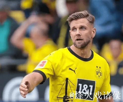 意媒：米兰有意冬窗租借西汉姆联射手菲尔克鲁格